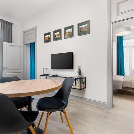 Apartmán Квартира С Балконом И 2 Спальнями "Na Knyazheskoy" Oděsa Exteriér fotografie