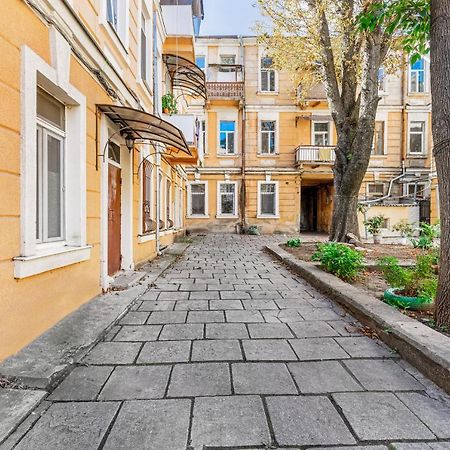 Apartmán Квартира С Балконом И 2 Спальнями "Na Knyazheskoy" Oděsa Exteriér fotografie