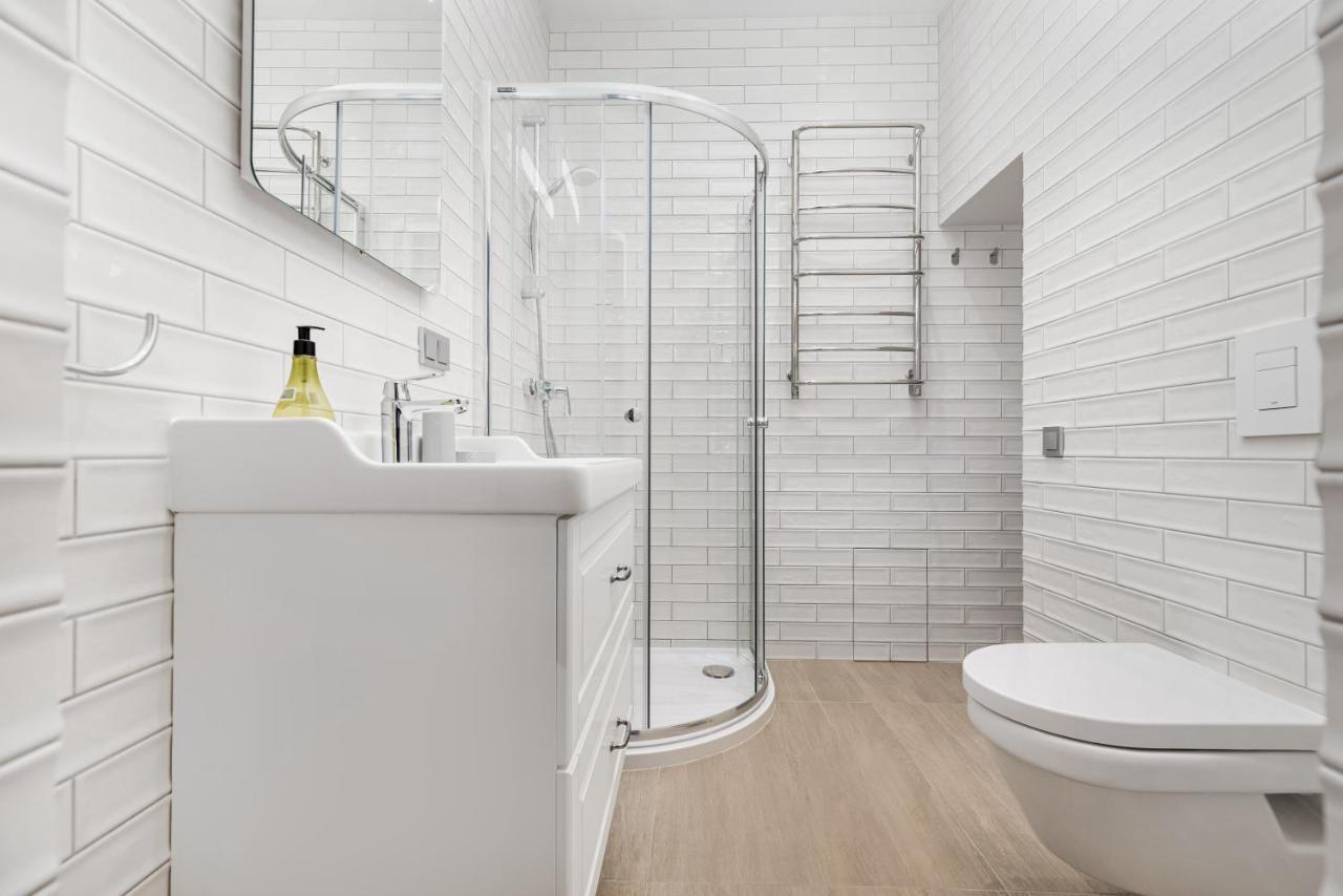 Apartmán Квартира С Балконом И 2 Спальнями "Na Knyazheskoy" Oděsa Exteriér fotografie